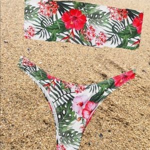Tropical 2-piece bikini